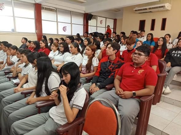 PROGRAMA AMA DGETI CBTIS 15. Talleres sobre como cuidar a las mascotas, alimentación, ejercicio, higiene.